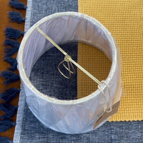 Small Lamp Shade Clip On Bulb for Candelabra Bulbs Barrel Fabric Lampshade - Picture 12 of 14